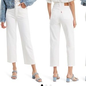 Levi’s Ribcage Jeans in White / In the Clouds